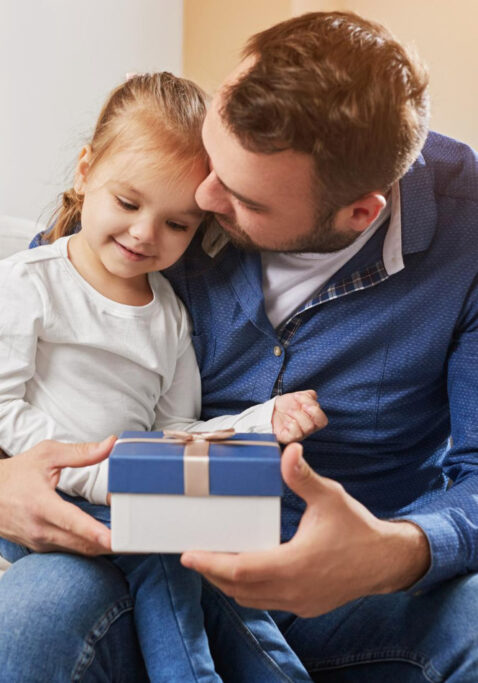 Daughter gave her father a gift box